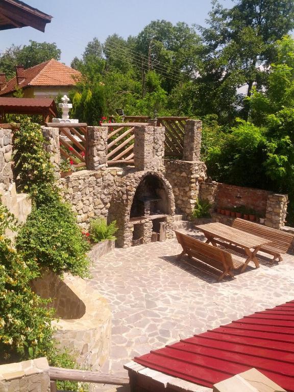 Pensiunea Magdalena Cîmpulung Exterior foto