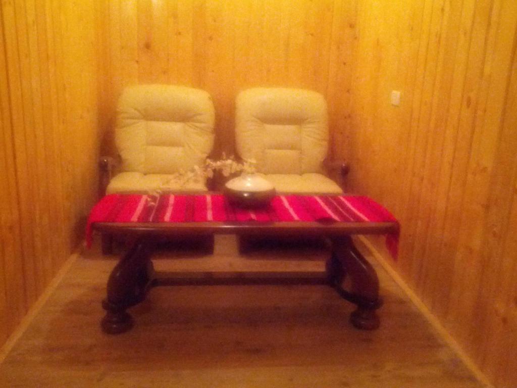 Pensiunea Magdalena Cîmpulung Habitación foto